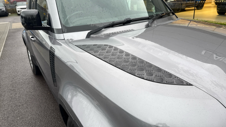 Land Rover Defender 2.0 D240 S 110 5dr Auto Diesel Estate